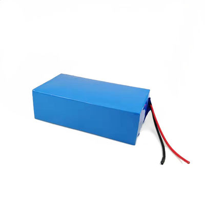 Décharge élevée menée Rate Rechargeable Lithium Ion Battery de la batterie au lithium du réverbère 12v 35ah 32650